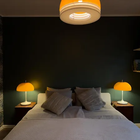 Cozy & Artsy Apartment, Dedicated Office & Walk-in Closet! Apartment Tallinn