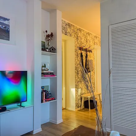 Cozy & Artsy Apartment, Dedicated Office & Walk-in Closet! Lägenhet *