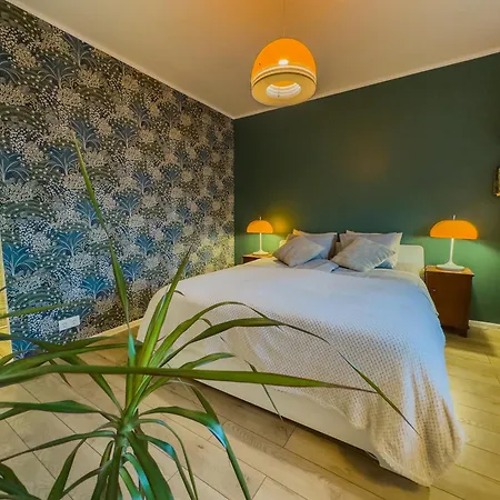 Апартаменти Cozy & Artsy Apartment, Dedicated Office & Walk-in Closet!
